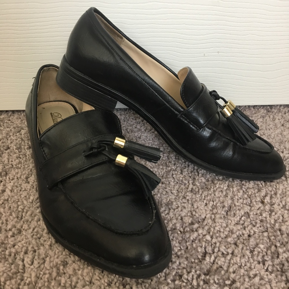 Women’s loafers with tassel